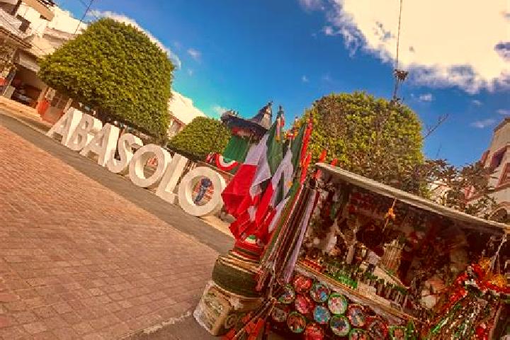 Escorts Palo Alto de Abajo, Mexico — Local Companions