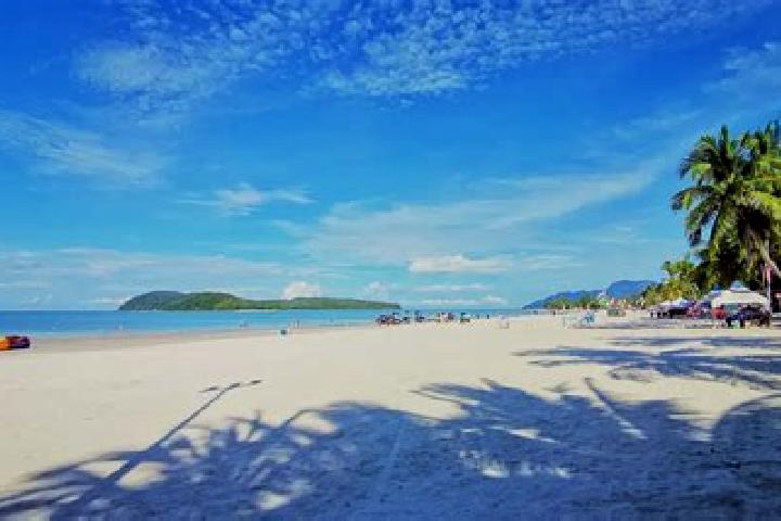 Escorts Pantai Cenang, Malaysia — Local Companions