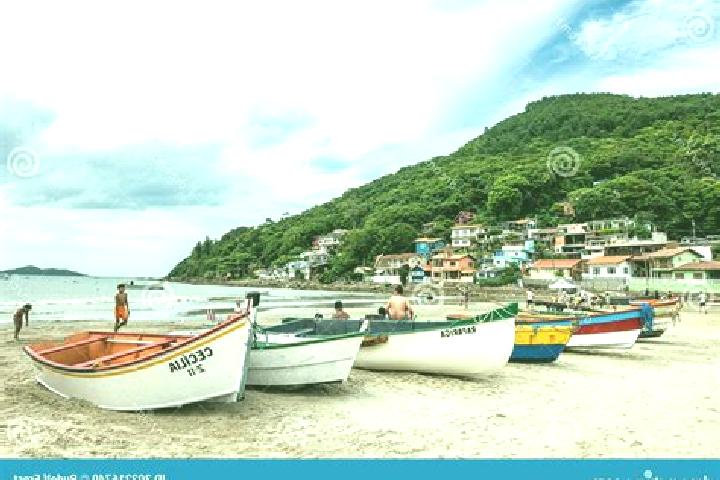 Escorts Pantano do Sul, Brazil — Local Companions