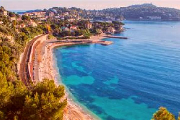 Escorts Parcay-les-Pins, France — Local Companions