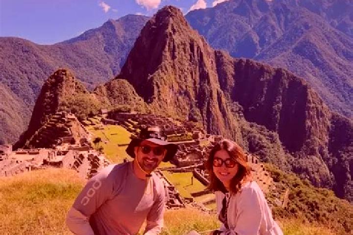 Escorts Parco, Peru — Local Companions