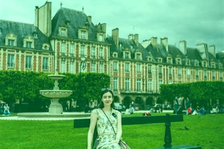 Escorts Paris 13e Arrondissement, France — Local Companions