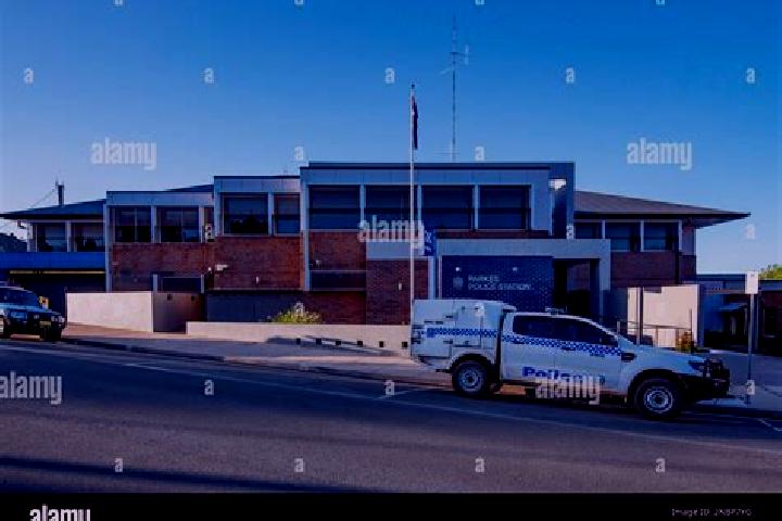 Escorts Parkes, Australia — Local Companions