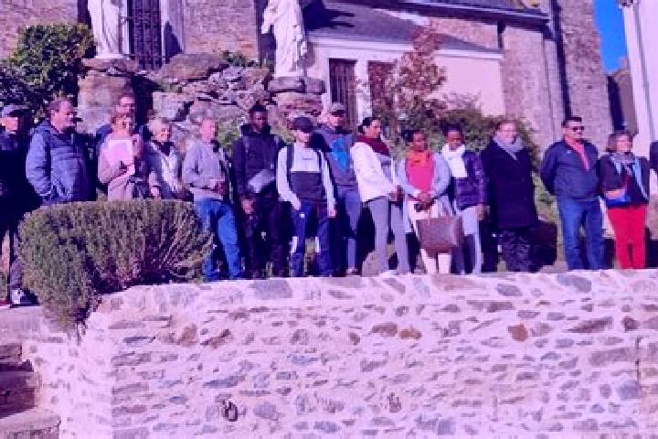 Escorts Parne-sur-Roc, France — Local Companions
