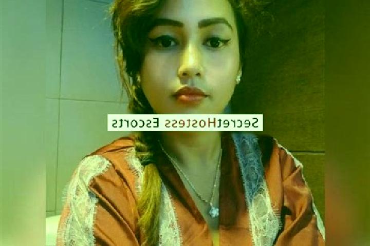 Escorts Parumasan, Indonesia — Local Companions