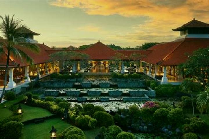 Escorts Pasirsongket Dua, Indonesia — Local Companions