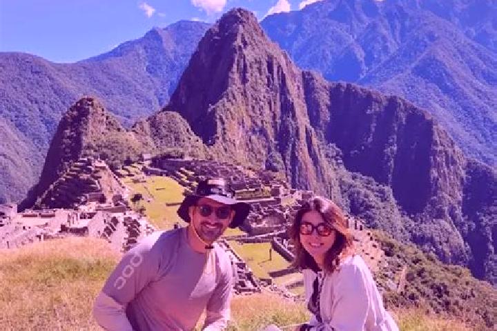 Escorts Pausa, Peru — Local Companions