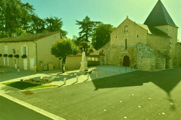 Escorts Payroux, France — Local Companions
