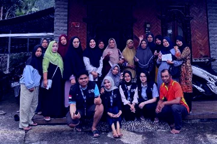 Escorts Penganjuran Krajan, Indonesia — Local Companions