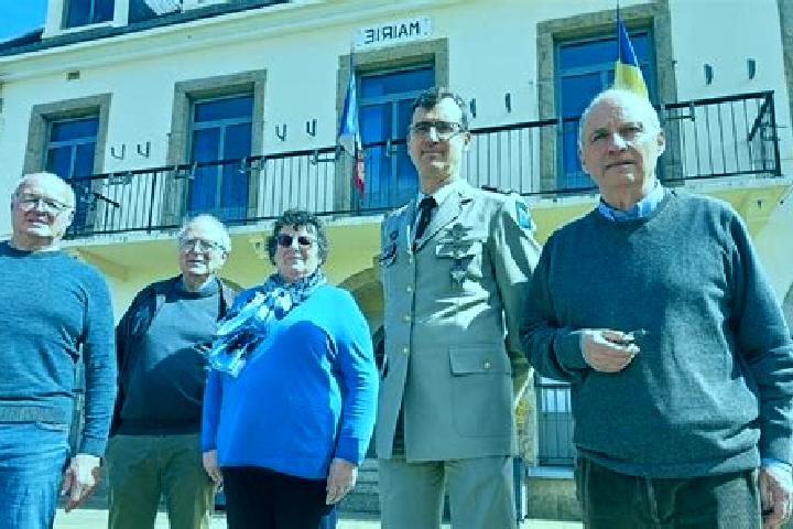 Escorts Penvenan, France — Local Companions