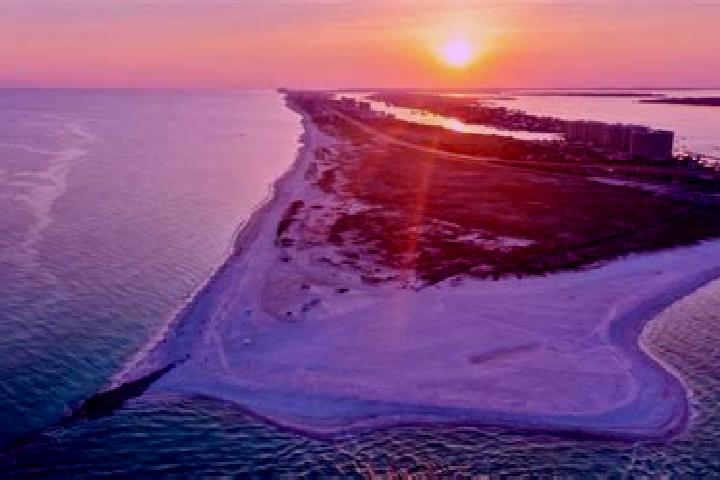 Escorts Perdido Beach, United States — Local Companions