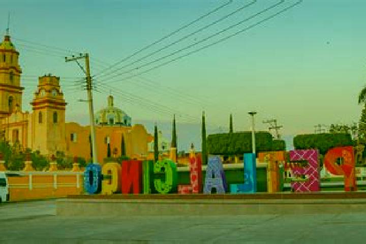 Escorts Petlalcingo, Mexico — Local Companions
