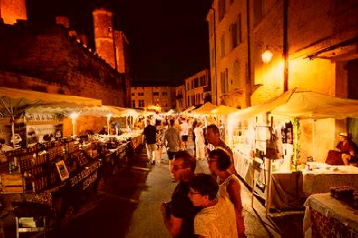Escorts Pezenas, France — Local Companions