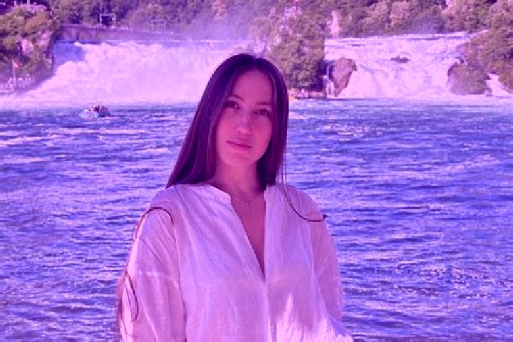 Escorts Pfaeffikon / Pfaeffikon (Dorfkern), Switzerland — Local Companions
