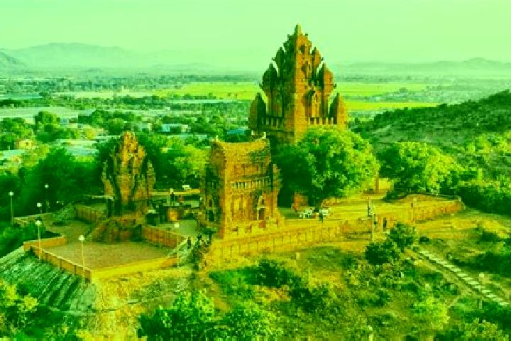 Escorts Phan Rang-Thap Cham, Vietnam — Local Companions