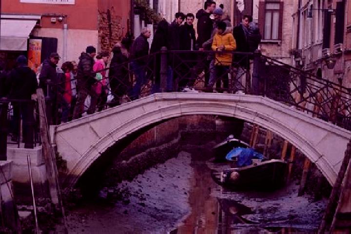 Escorts Pianlungo, Italy — Local Companions