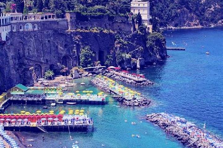Escorts Piano di Sorrento, Italy — Local Companions