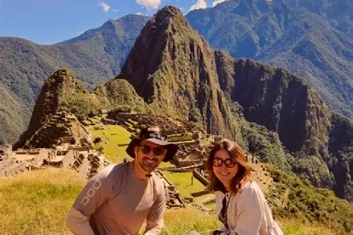 Escorts Pichigua, Peru — Local Companions