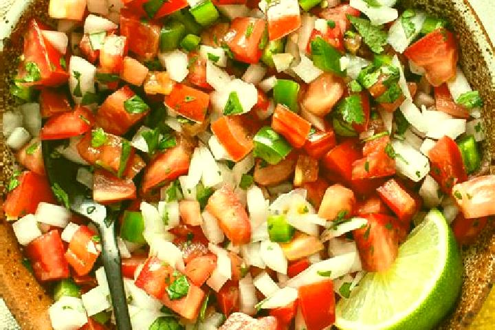 Escorts Pie de Gallo, Mexico — Local Companions