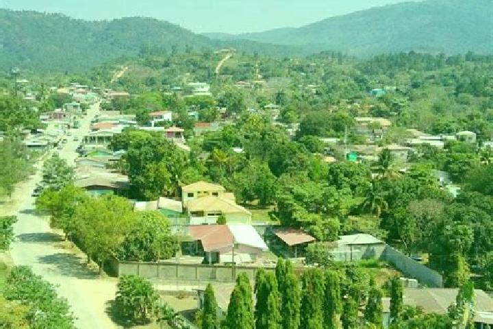 Escorts Pinalejo, Honduras — Local Companions