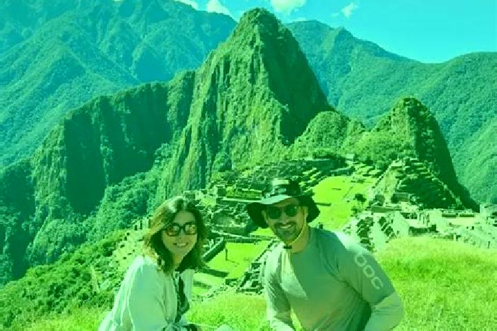 Escorts Pinchollo, Peru — Local Companions