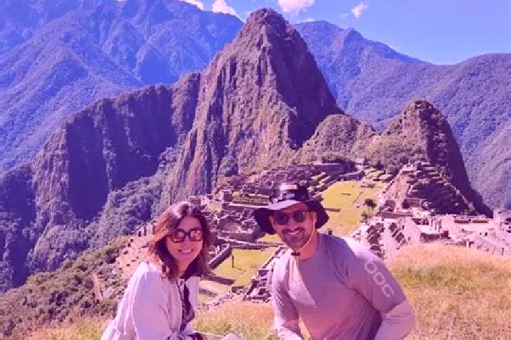 Escorts Pinra, Peru — Local Companions