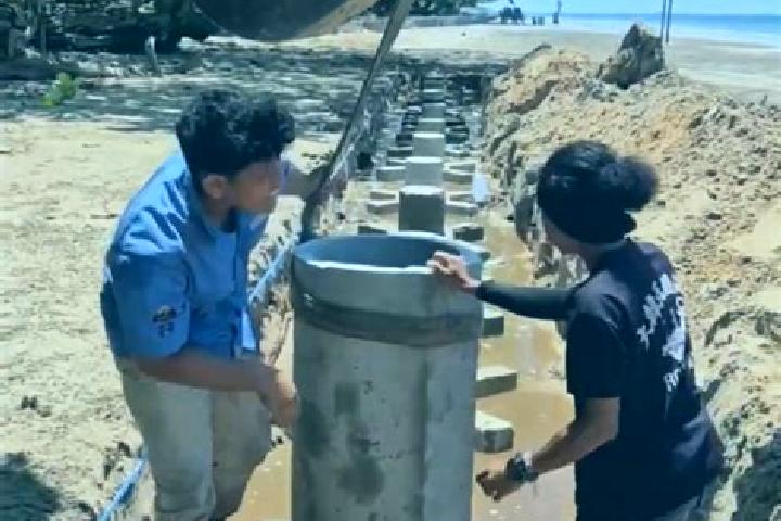 Escorts Pipes, Indonesia — Local Companions