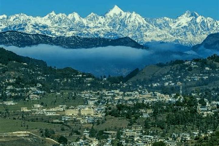 Escorts Pithora, India — Local Companions