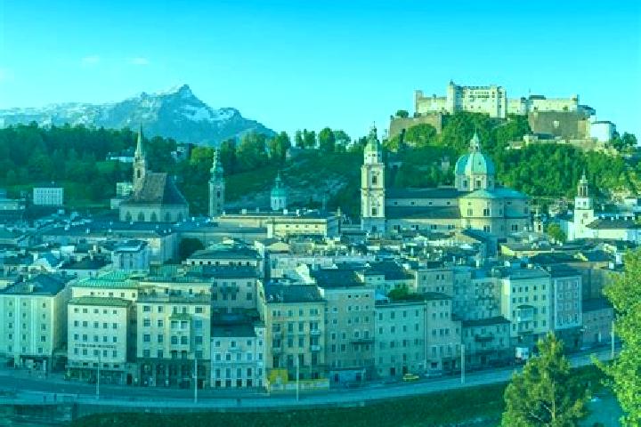 Escorts Pitzenberg, Austria — Local Companions