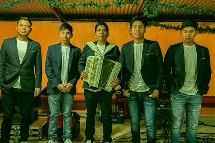Escorts Placido Flores, Mexico — Local Companions