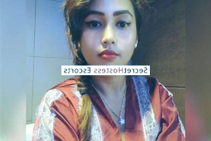 Escorts Plereyan, Indonesia — Local Companions