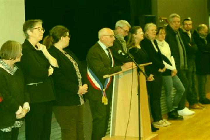 Escorts Plouasne, France — Local Companions