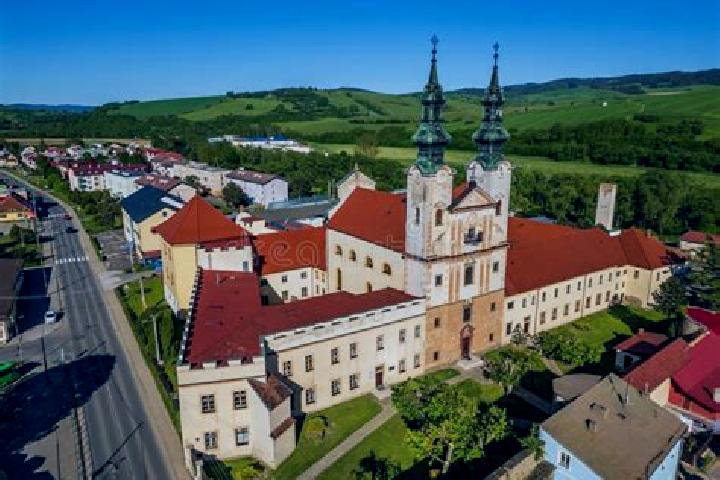 Escorts Podolinec, Slovakia — Local Companions