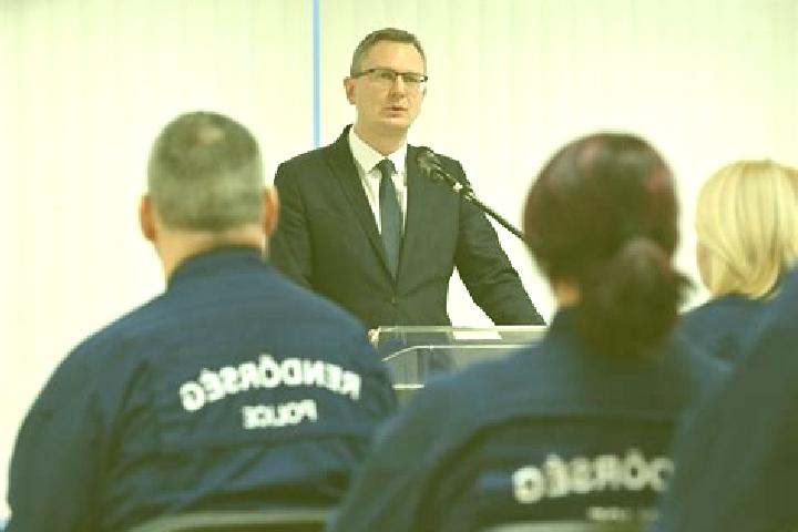 Escorts Police nad Metuji, Czech Republic — Local Companions