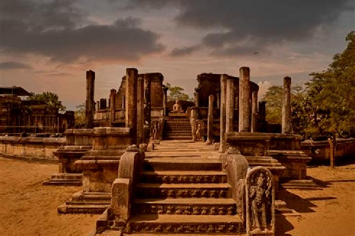 Escorts Polonnaruwa, Sri Lanka — Local Companions