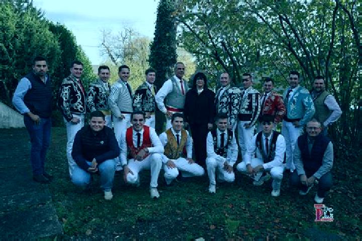 Escorts Pomarez, France — Local Companions