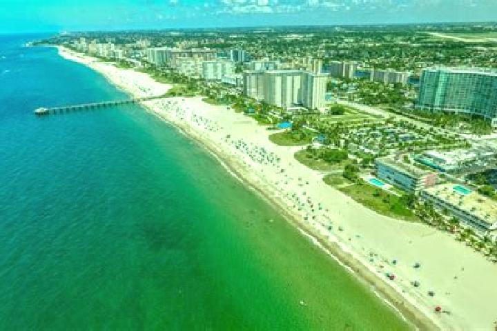 Escorts Pompano Beach, United States — Local Companions