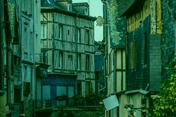 Escorts Pont-Audemer, France — Local Companions