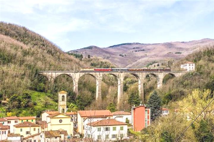 Escorts Ponte della Venturina, Italy — Local Companions