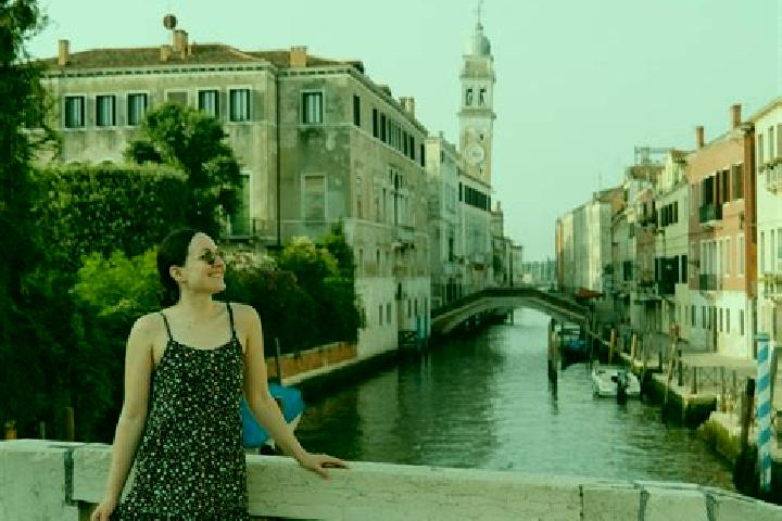 Escorts Ponte San Lorenzo, Italy — Local Companions