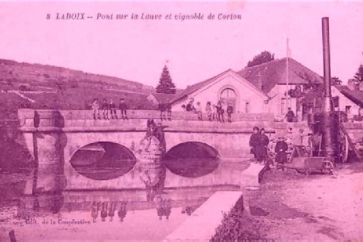 Escorts Pontonx-sur-l Adour, France — Local Companions
