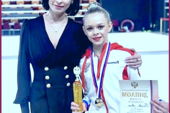Escorts Popova, Russia — Local Companions