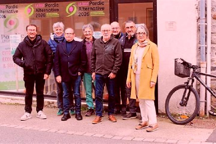 Escorts Pordic, France — Local Companions