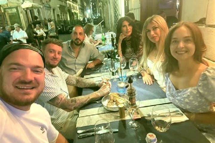 Escorts Porto Viro, Italy — Local Companions