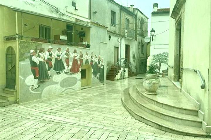 Escorts Portocannone, Italy — Local Companions