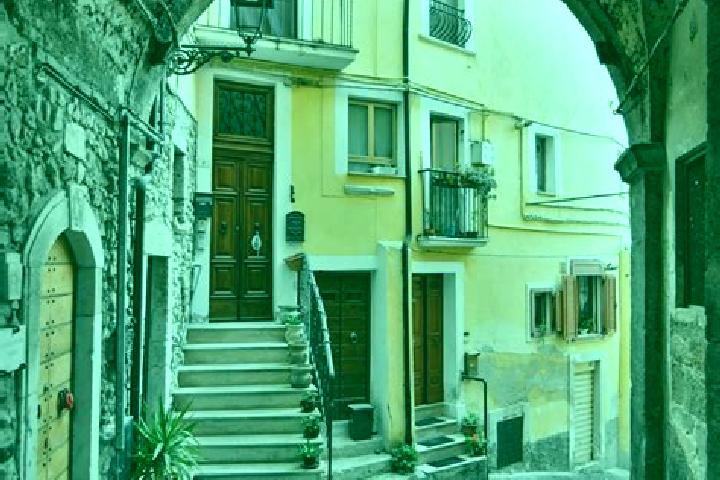 Escorts Pratola Serra, Italy — Local Companions