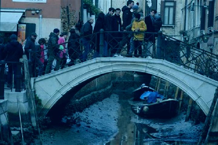 Escorts Pratolungo, Italy — Local Companions
