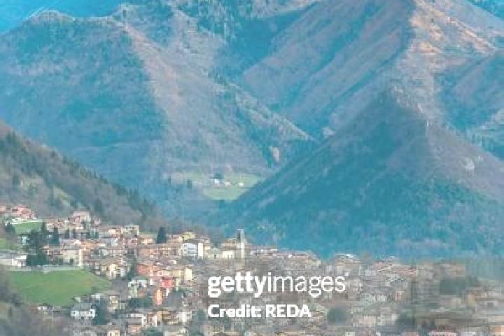 Escorts Premolo, Italy — Local Companions