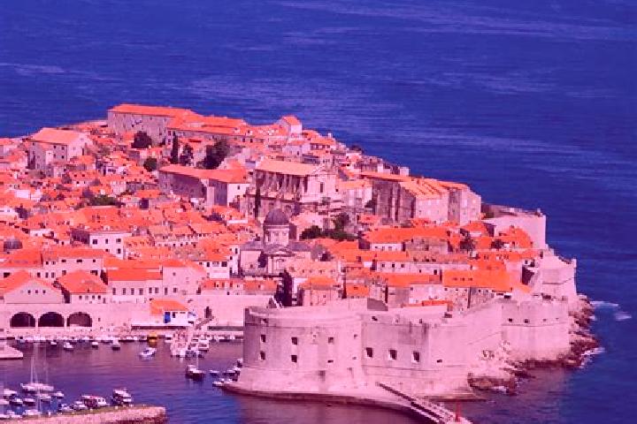 Escorts Presecno, Croatia — Local Companions