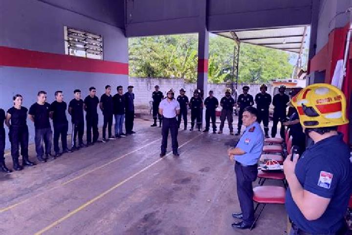 Escorts Presidente Franco, Paraguay — Local Companions